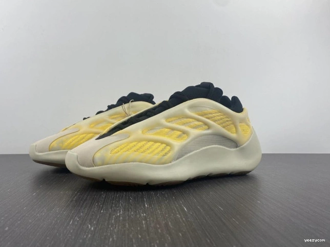 Mono HP5425 V3 700 Safflower Adidas Yeezy 1203